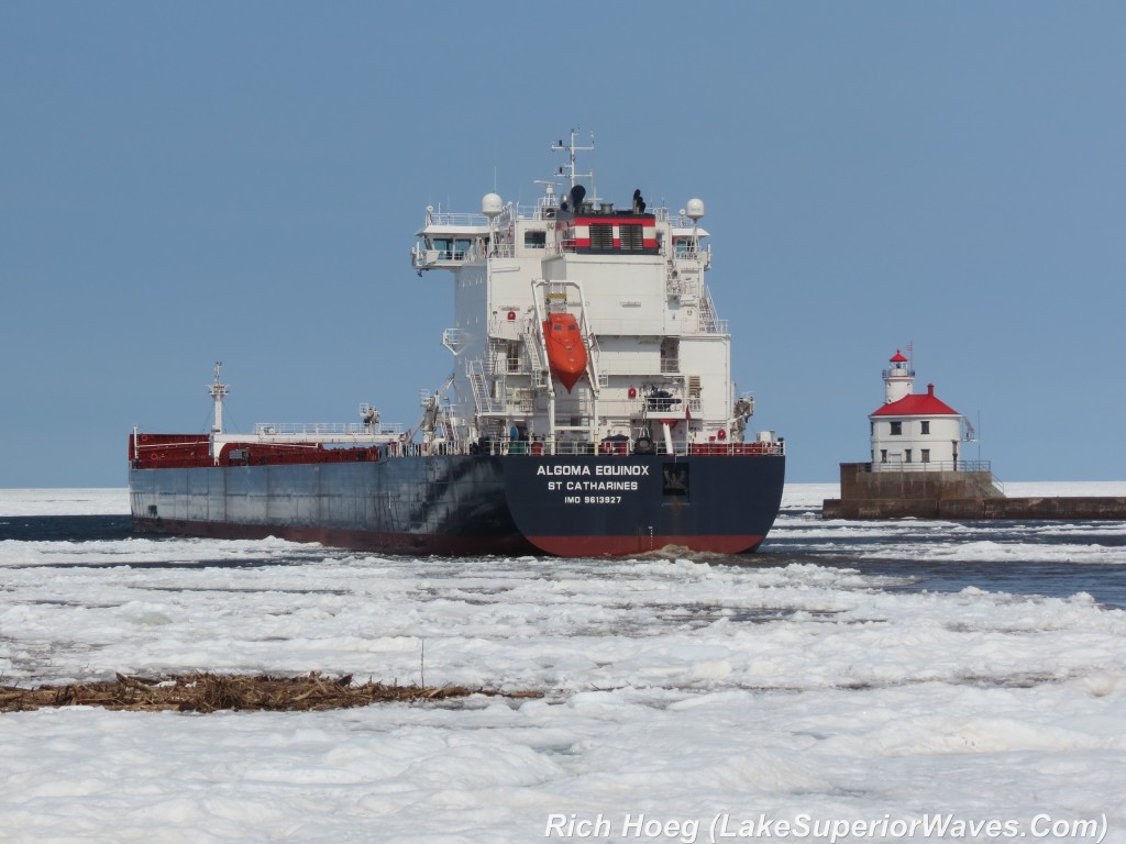 Superior-Entry-Lighthouse-2-Ship