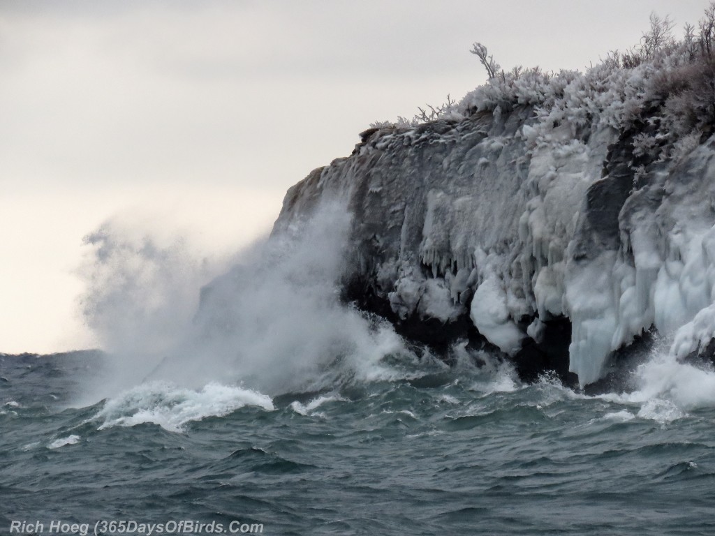 Split-Rock-State-Park-Winter-Waves-4C