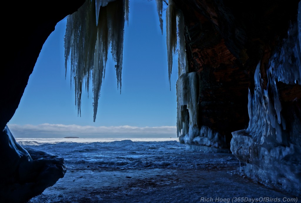 Y2-D040-Apostle-Islands-Ice-Caves-3
